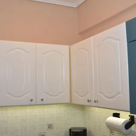דירה Andriannas Apartment-parking Lot Included *