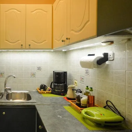 Andriannas Apartment-parking Lot Included