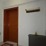 Andriannas Apartment-parking Lot Included パトラ